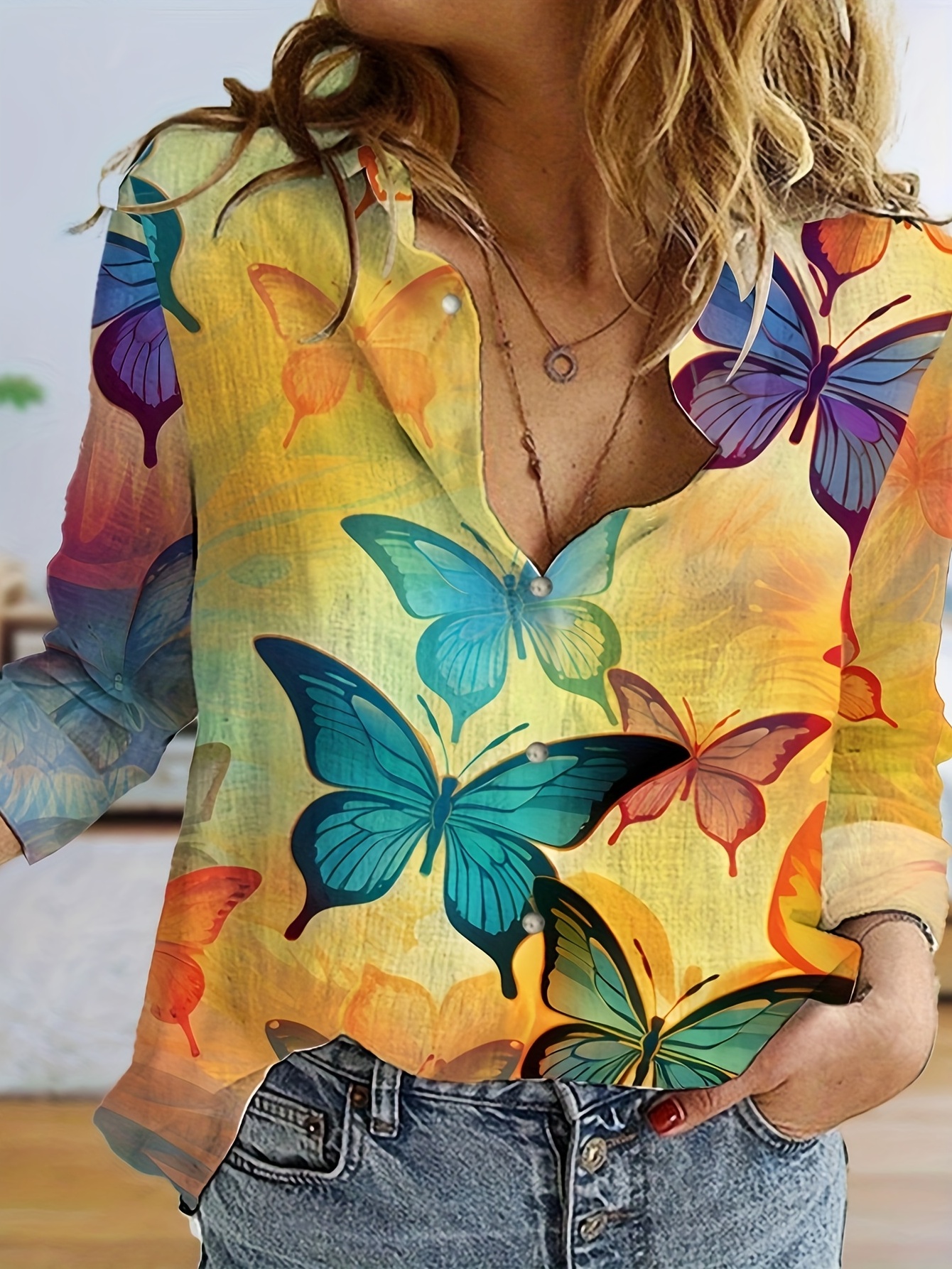 RPLIFE Beautiful Butterflies Ladies Long Sleeve SPF Shirts Fishing Shirt UPF,  Cooling Long Sleeve Shirt Women, Beautiful Butterflies, X-Small :  : Clothing, Shoes & Accessories