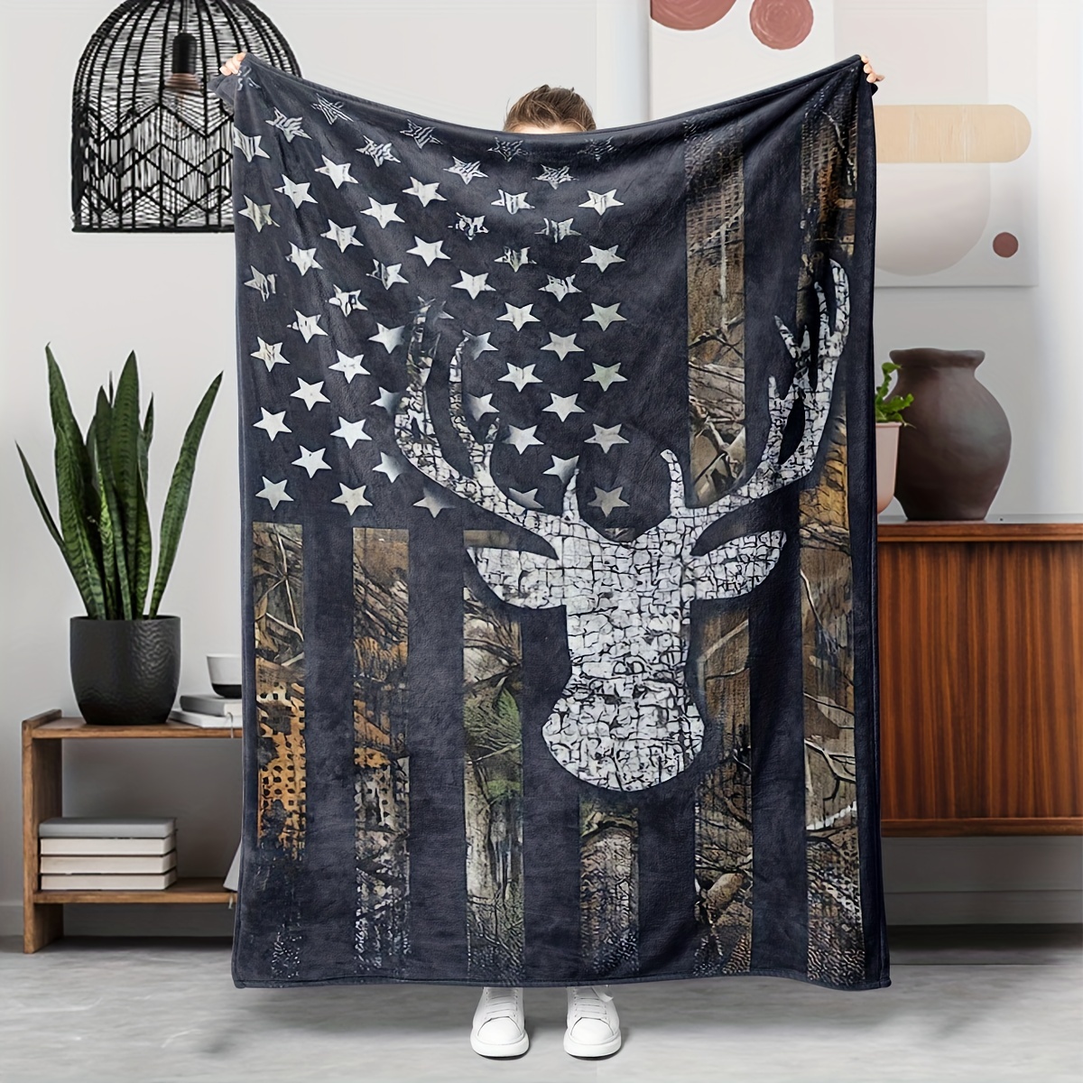 

1pc Flannel Blanket, American Flag Deer Head Pattern, Soft Warm And Comfortable Sofa Bed, Office Blanket, Christmas Halloween Gift, Small Blanket, Anp Blanket