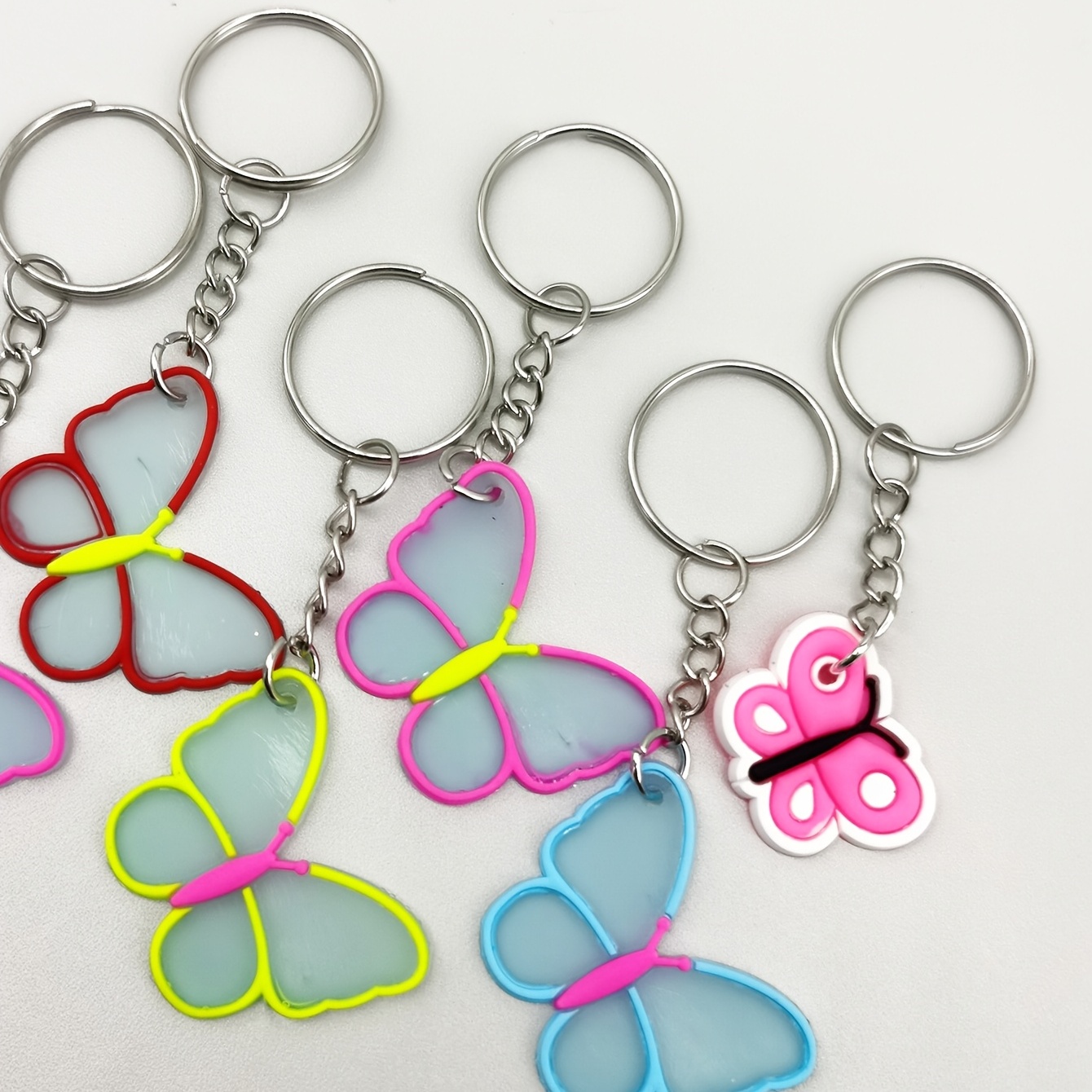 Cartoon Keychain Party Favors Mini Cute Keyring For - Temu