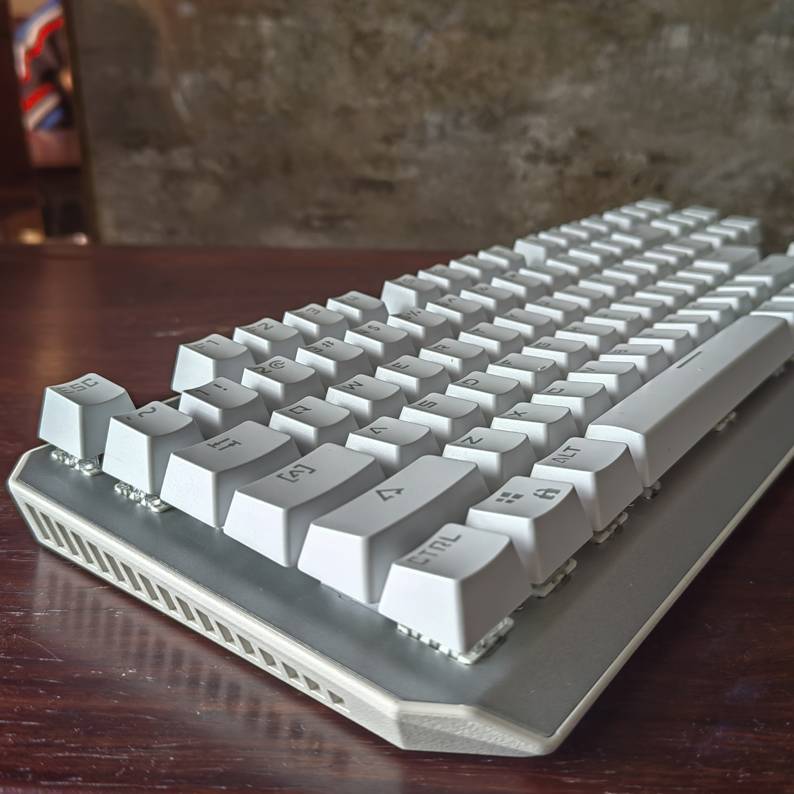 Un Clavier Mécanique Moderne Permet De Changer Les Claviers Noir Et Blanc  Du Bureau Photo stock - Image du affaires, clavier: 221871882