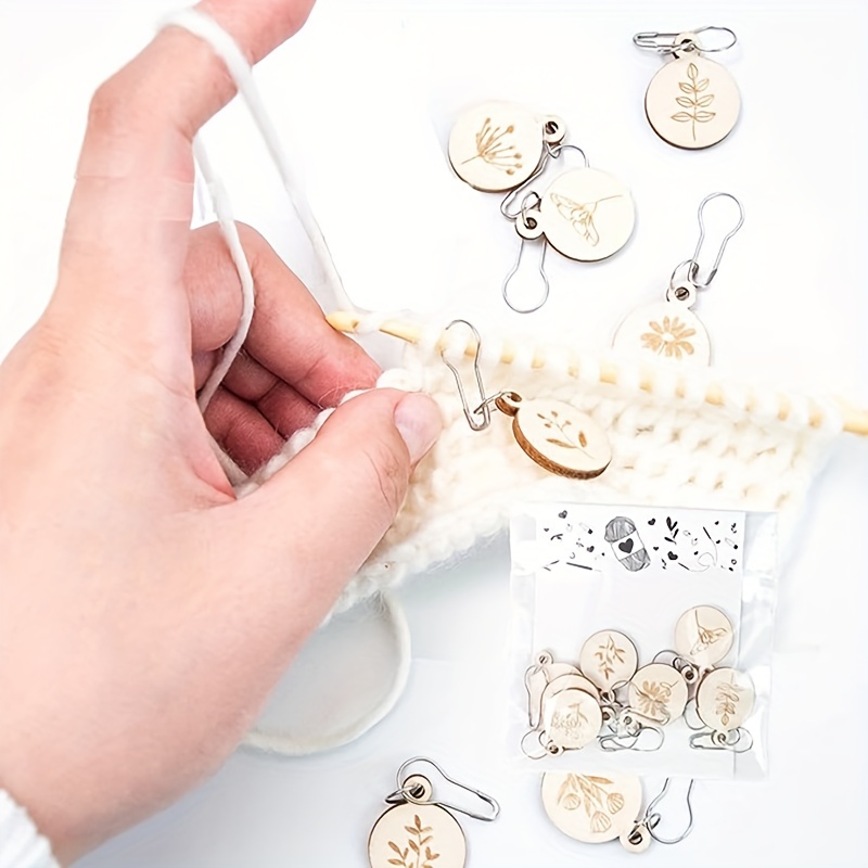 DIY Crochet Stitch Marker Golden Markers with Wooden Storage Box Handmade  Craft Crochet Marker Durable Locking Stitch Markers Sewing Tool 