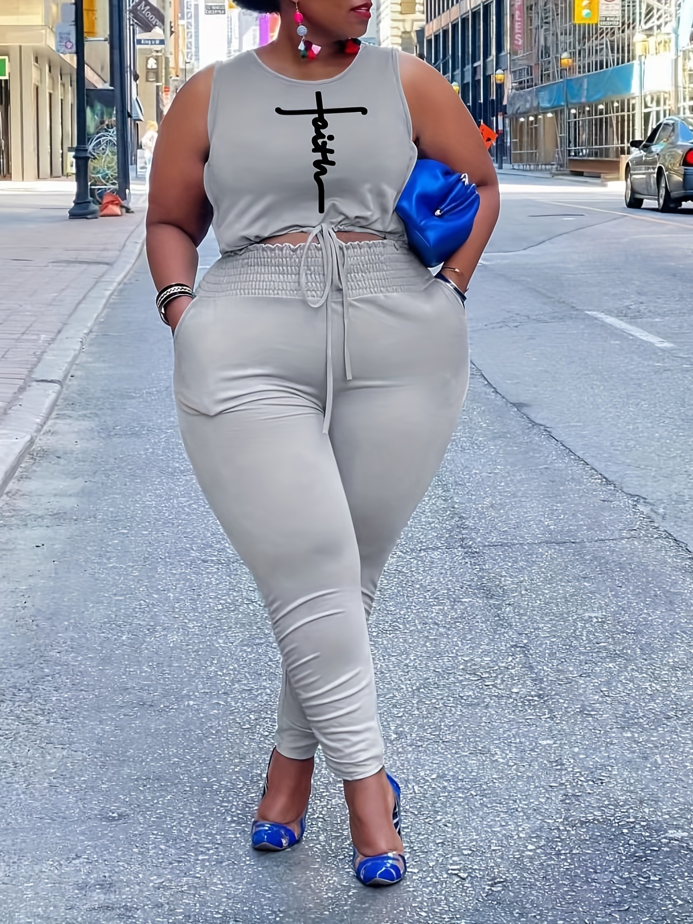 Plus size crop top casual outfit
