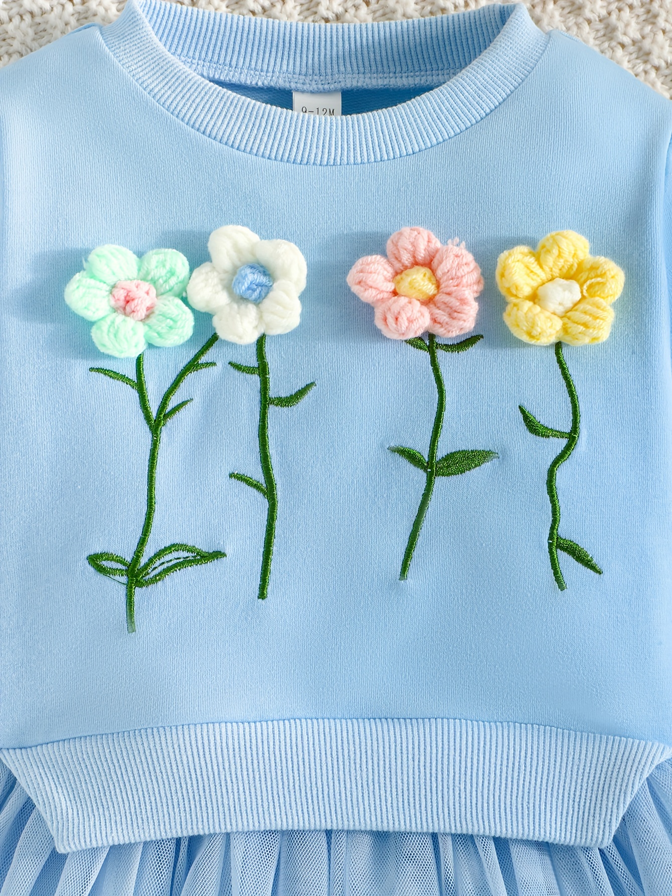 Embroidery: Delicate and Fashionable