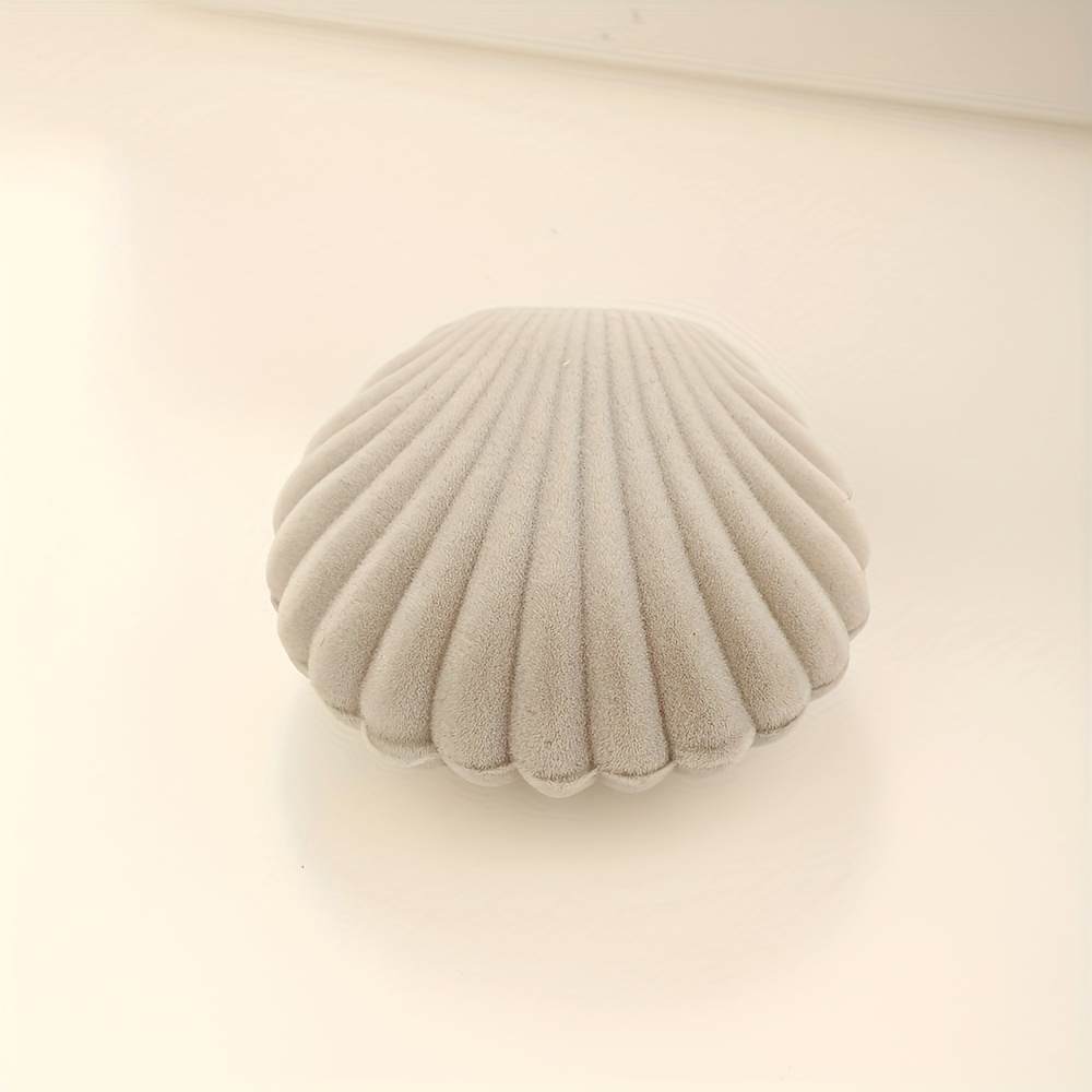 Small Shell Flocking Jewelry Box