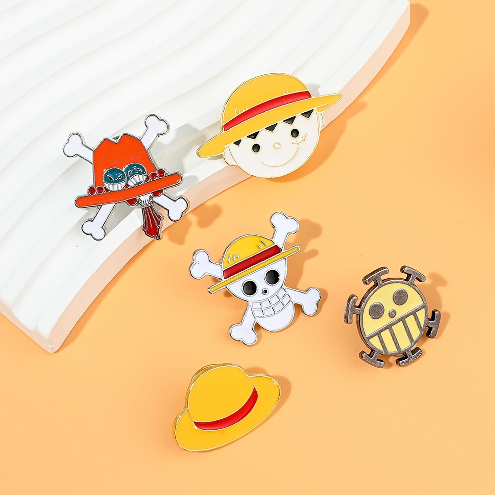 ONE PIECE Anime Pin Straw Hat Crew Cute Enamel Pins Brooches