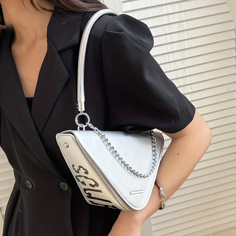 MINIMALIST SHOULDER BAG WITH FLAP