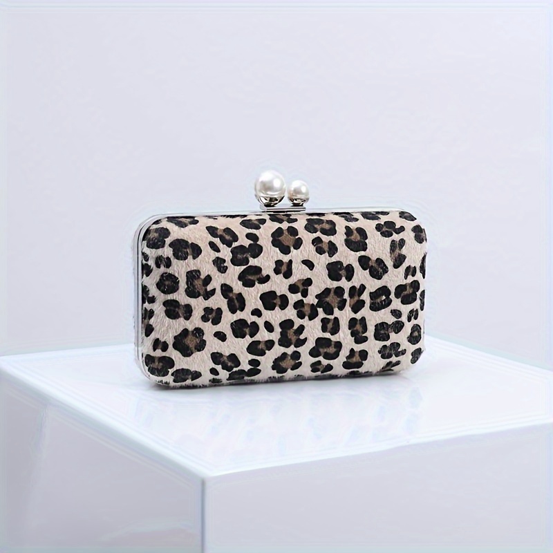 Light Leopard Print Clutch Purse