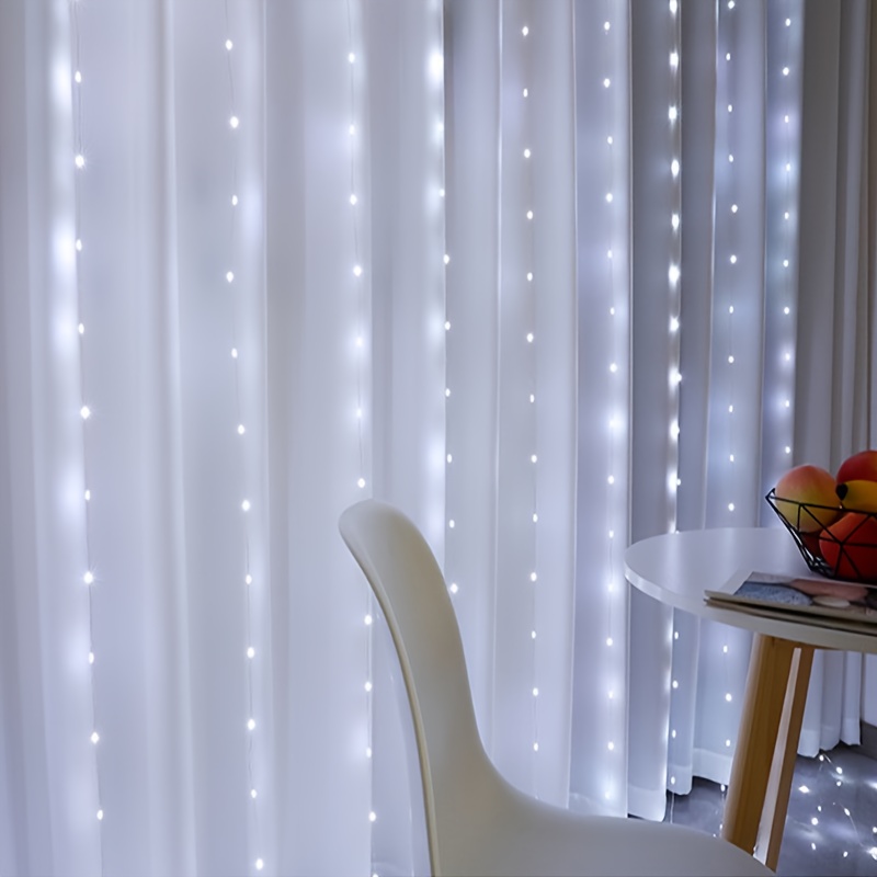 Guirlande lumineuse à LED en métal cuivré avec plumes et feuilles dorées -  Alimentée par piles - Pour chambre à coucher, mariage, jardin (plume, 6  m/40 LED) : : Outils et Bricolage