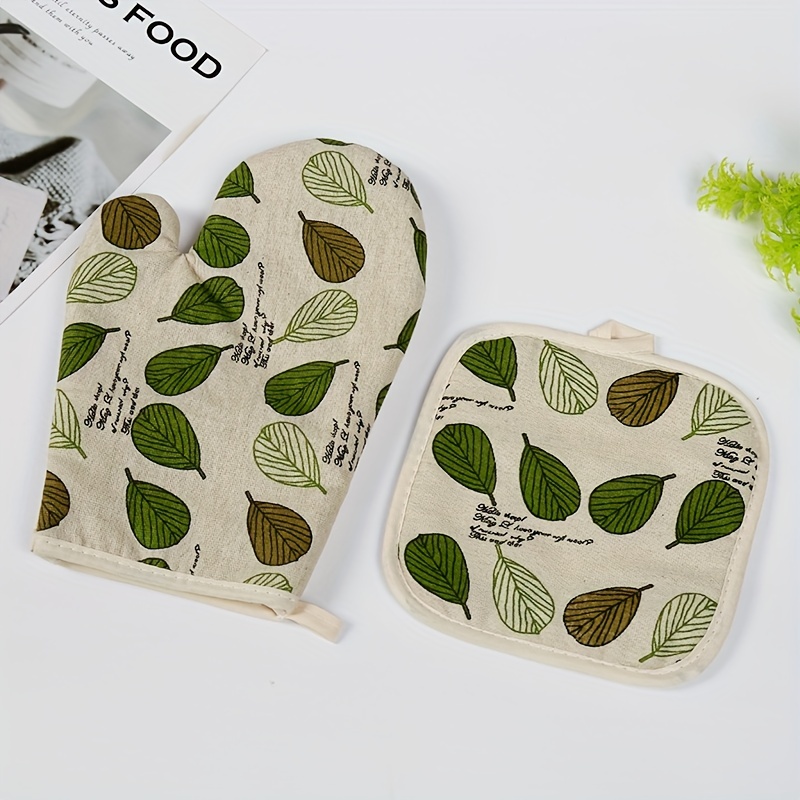 Heat Resistant Animal Printed Oven Mitts And Pot Holder Set - Non