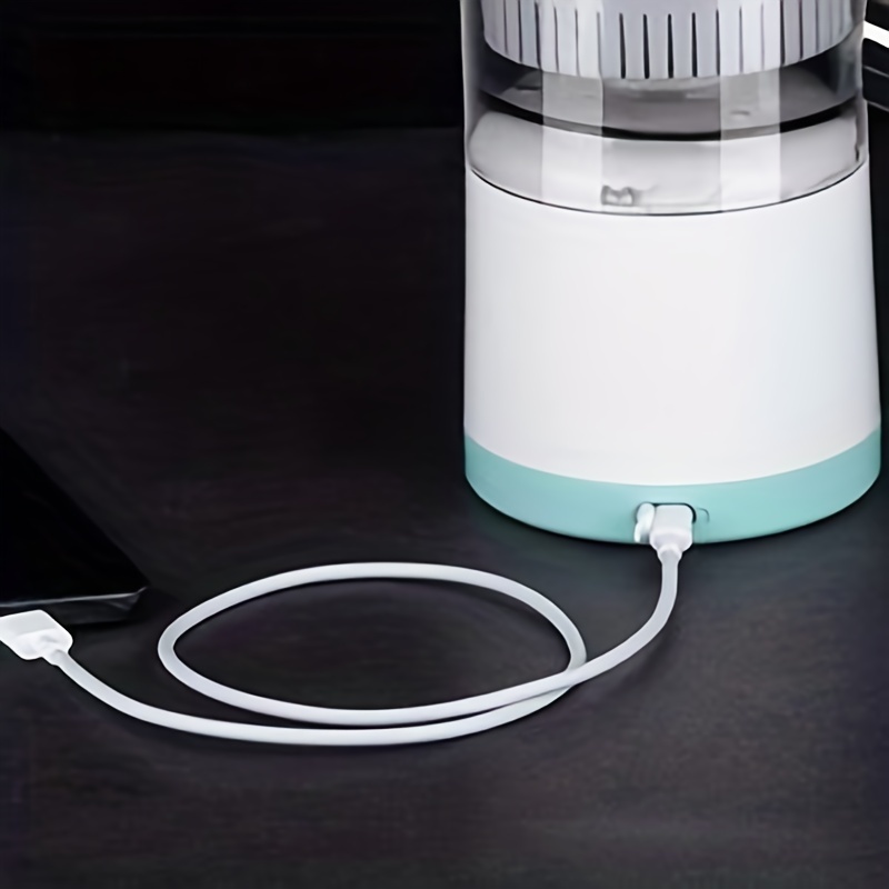 Portable Multifunctional Juice Squeezer with Charging Cable