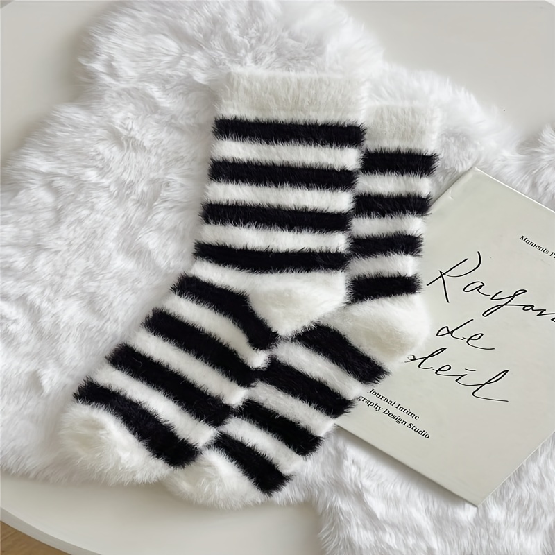 5 Pairs Striped Fuzzy Socks, Comfy & Warm Mid Tube Socks, Women's Stockings  & Hosiery