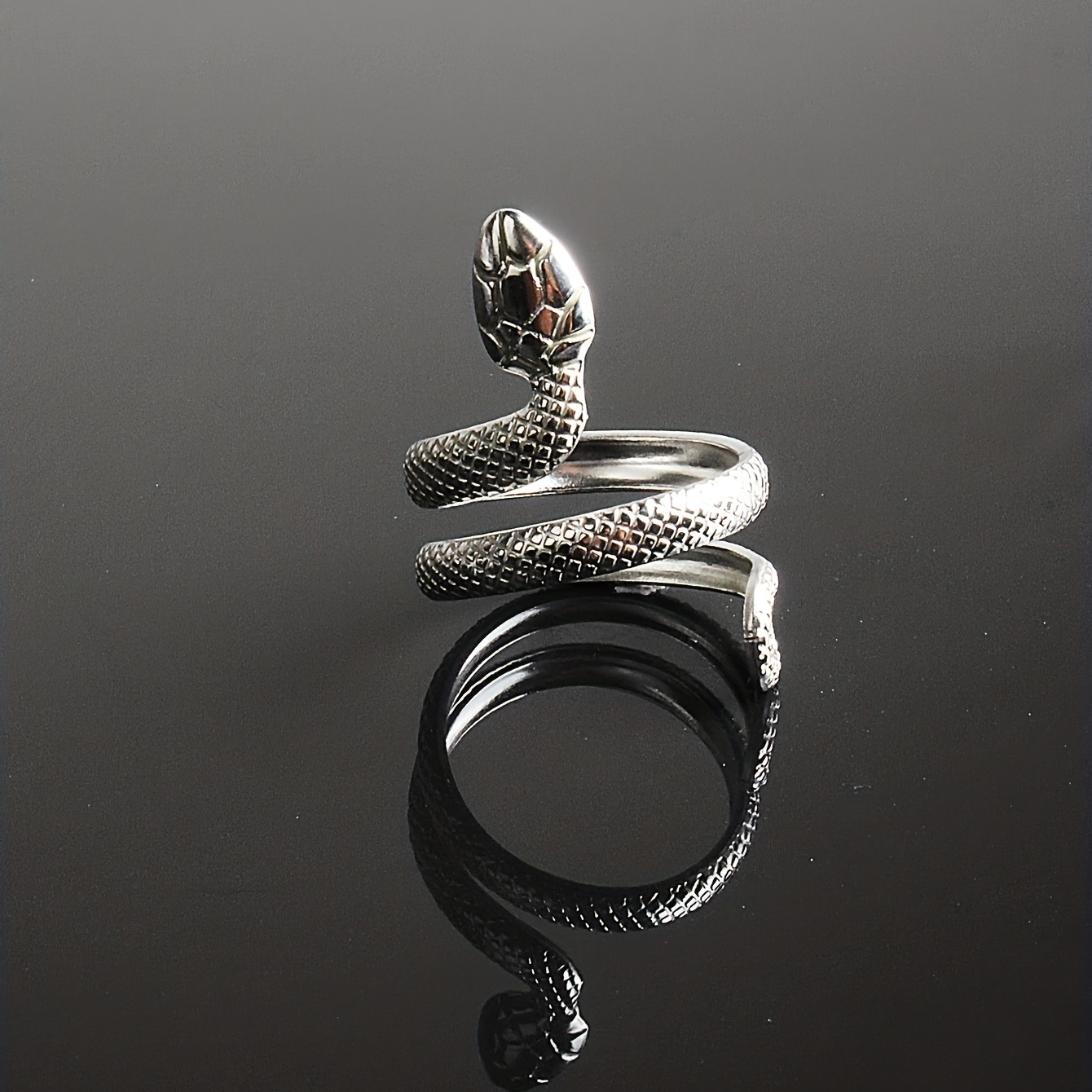 Exaggerated Titanium Steel Snake Ring