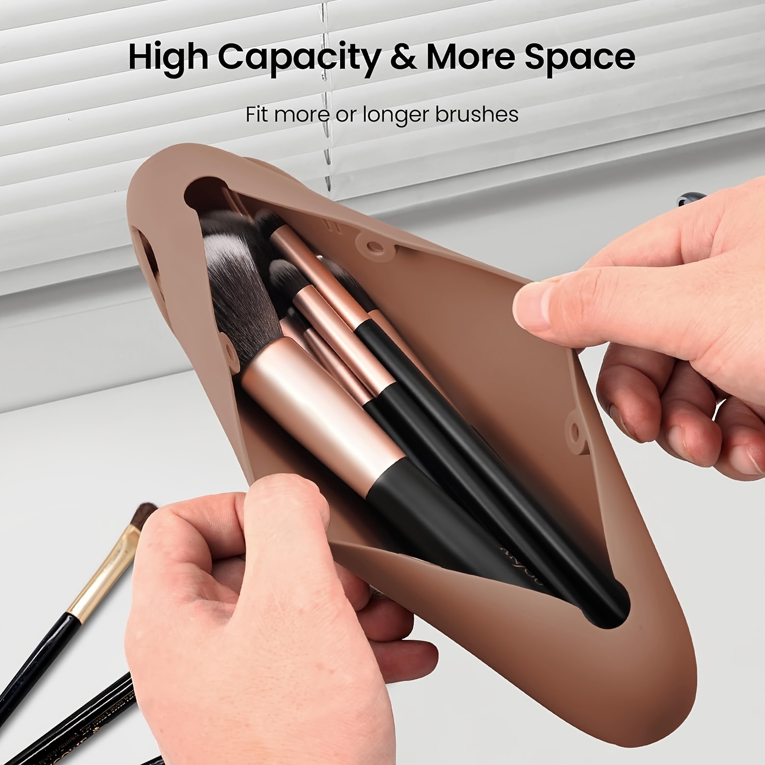 Silicon Makeup Brush Holder Travel - Portable and Magnetic