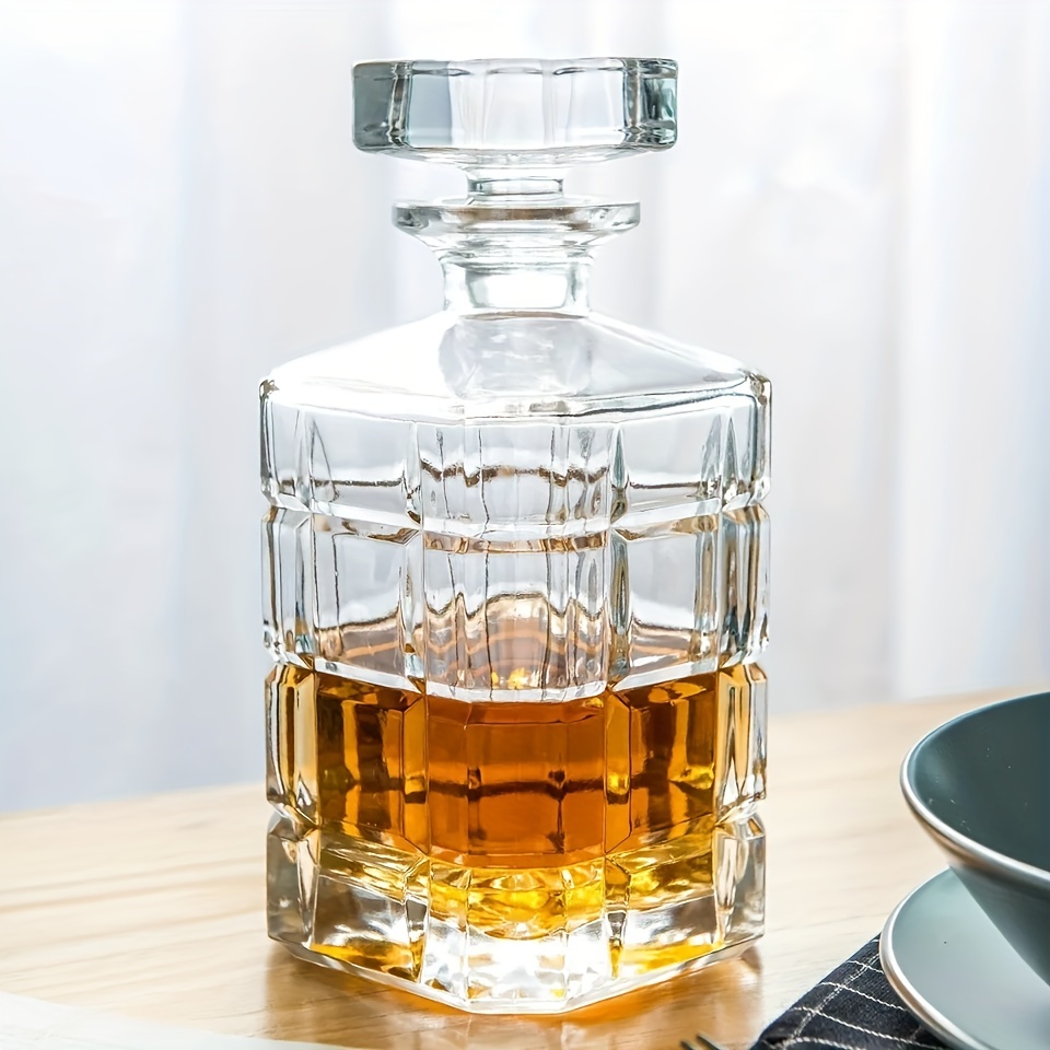 AUTIORE Whisky Decanter Set Transparent Creative With 2 Glasses, Whisky  Carafe for Wine, Vodka, Scotch, Bourbon, Liquor, 1 x Flask Carafe Decanter
