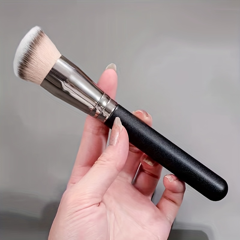 1Pcs Round Angled Top Makeup Brush Power Foundation Blush Concealer Contour  Blending Highlight Cheek Brush Beauty Tool