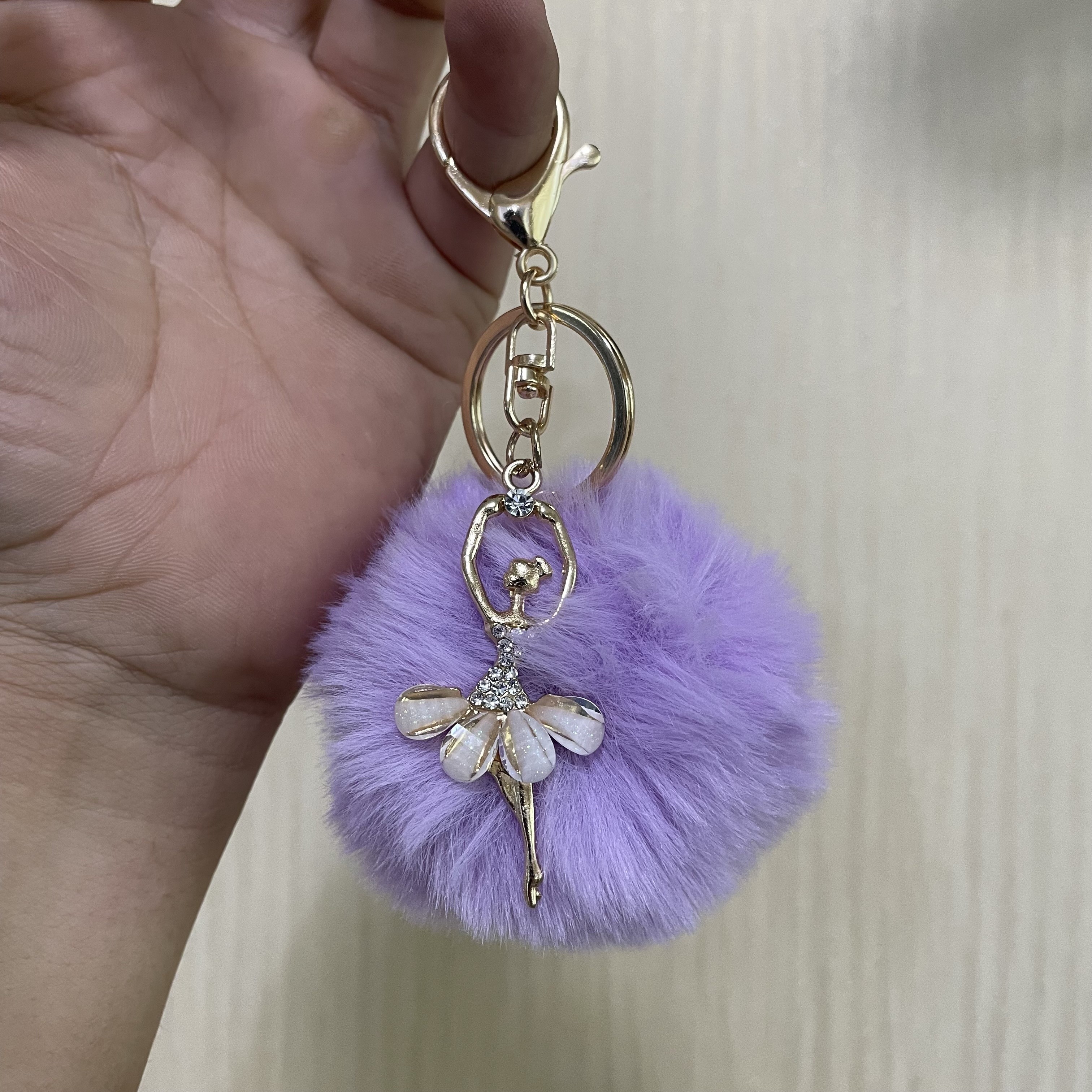 Fur hot sale keychain designer