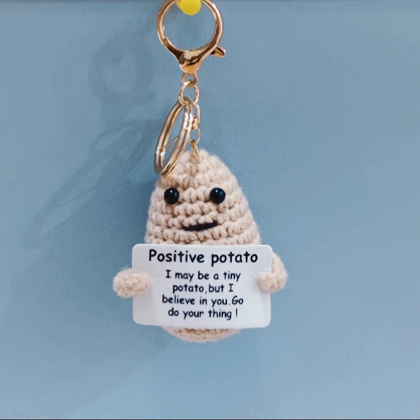TOYMIS Mini Pomme de Terre Positive Drôle, 7,5cm Tricotée Créative Mignonne  Funny Potato pour Les Cadeaux d'anniversaire la Décoration de Fête  l'Encouragement : : Cuisine et Maison