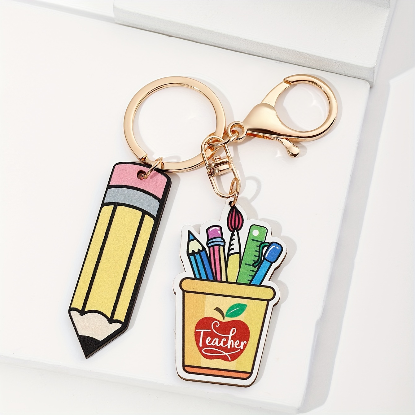 Fashion Wooden Pencil Keychain Wholesale 2023 Trendy Colorful Pencil Wooden Keyrings  For Car Keys Accessories Gifts For Student