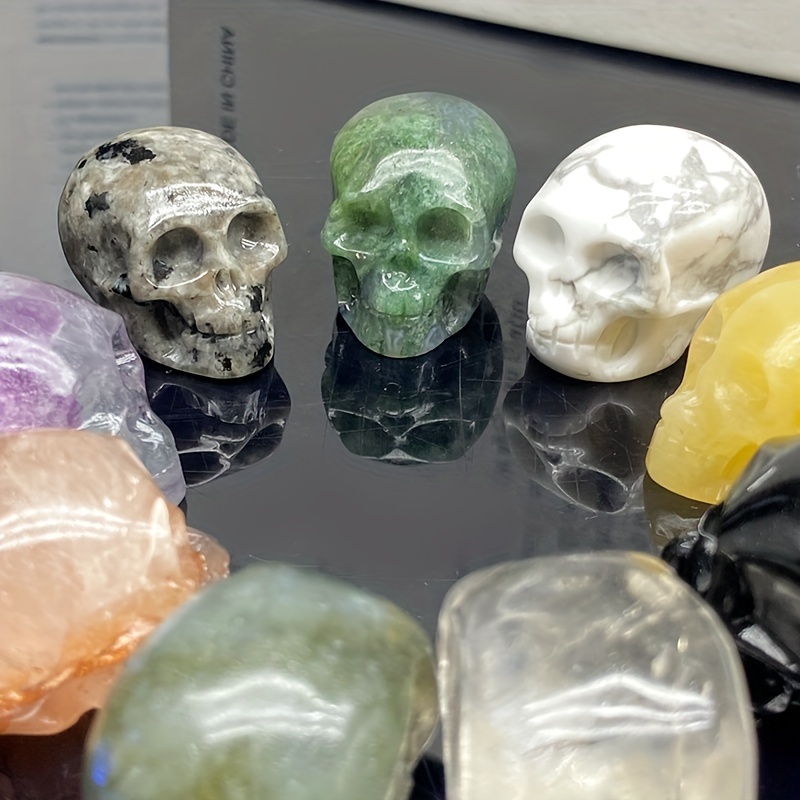 Natural High Crystal Carving Skull for Table Decoration & Healing