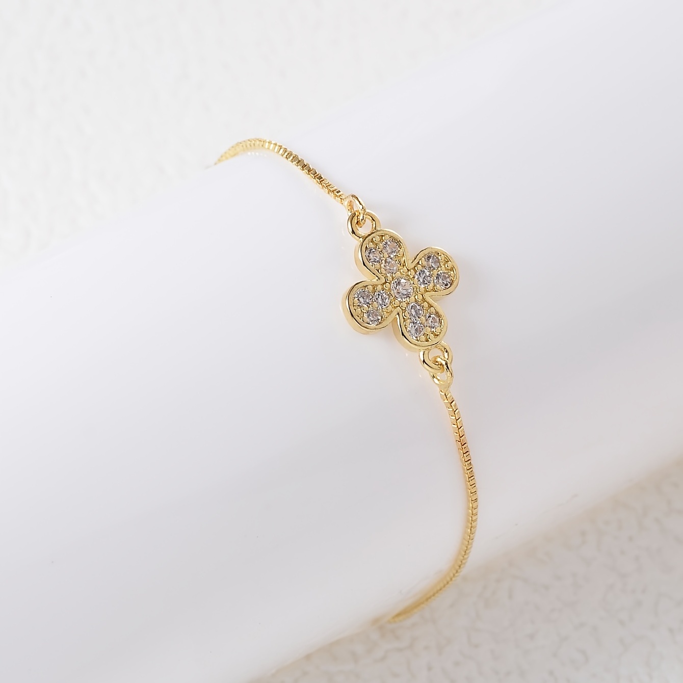  SHINYY Four Leaf Clover Bracelet for Women 18K Gold