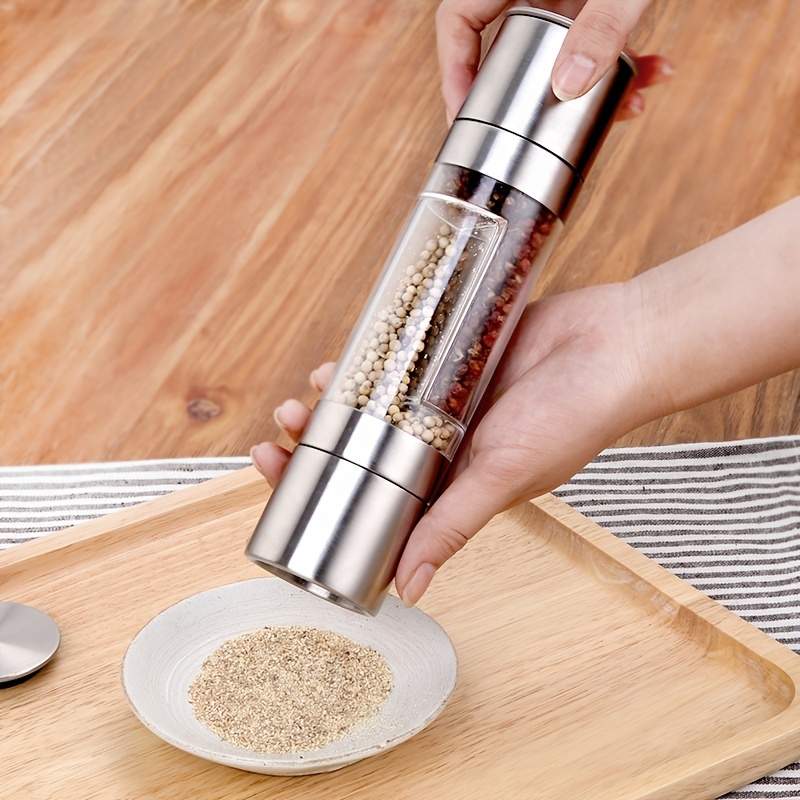 Double salt sale and pepper grinder