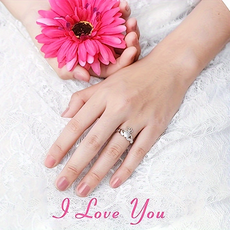 Elegant Engraved Commitment Ring for Women