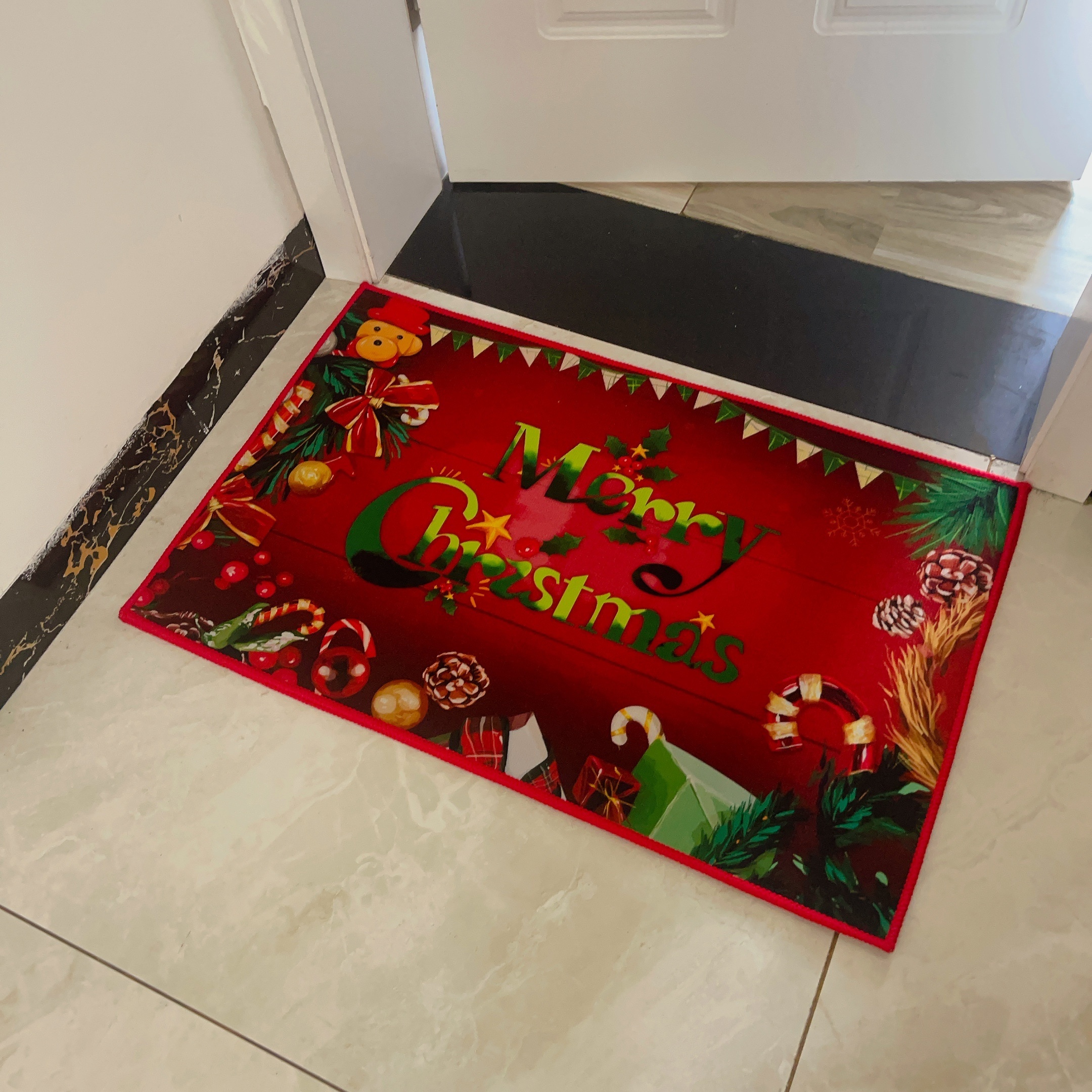 Red Christmas Decoration Door Mat, Seasonal Winter Christmas