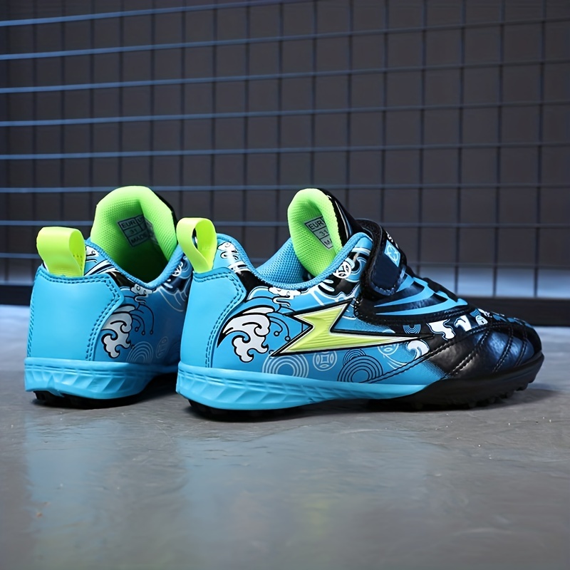 Zapatos de fútbol con clavos rotos y cordones antideslizantes con estampado  geométrico moderno para niños y niñas, zapatillas de deporte cómodas para