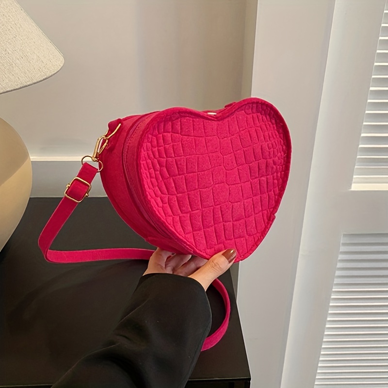 Cute Heart Shaped Novelty Bag, Trendy Felt Crossbody Bag, Women's Casual Handbag & Shoulder Purse, Christmas Styling & Gift,Temu