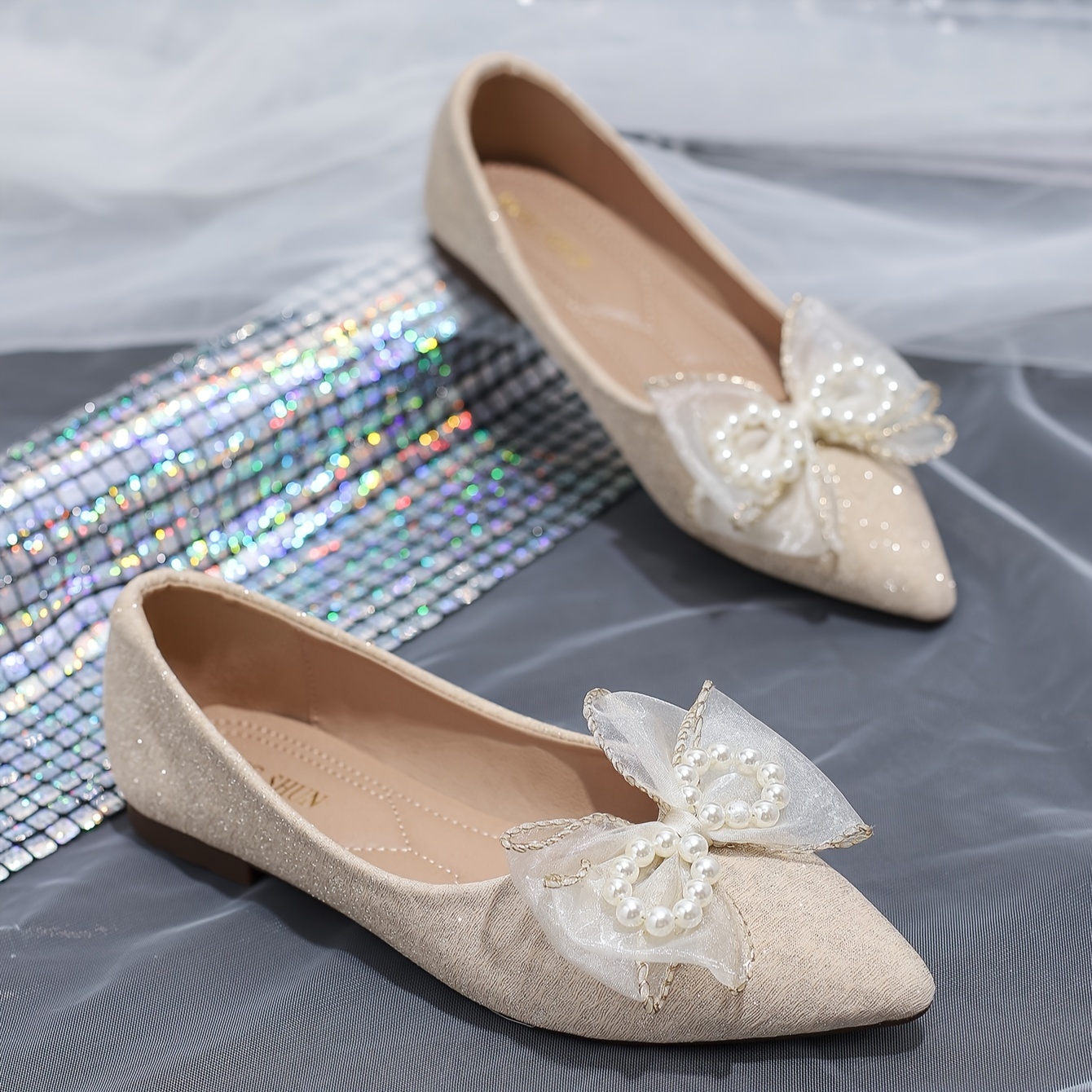 pointed toe faux pearl decor flats
