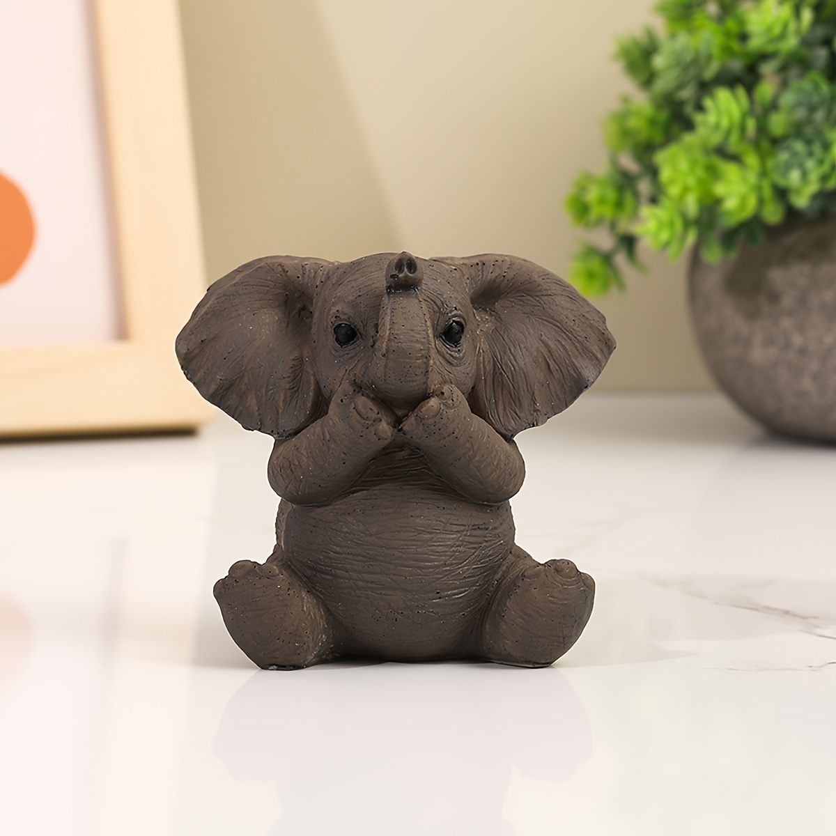 1pc Elephant Decor Statue, Elephant Gifts For Women, Modern Home Decor  Accents For Living Room, Dining Room Table Office Desktop,room Decor,home  Decor