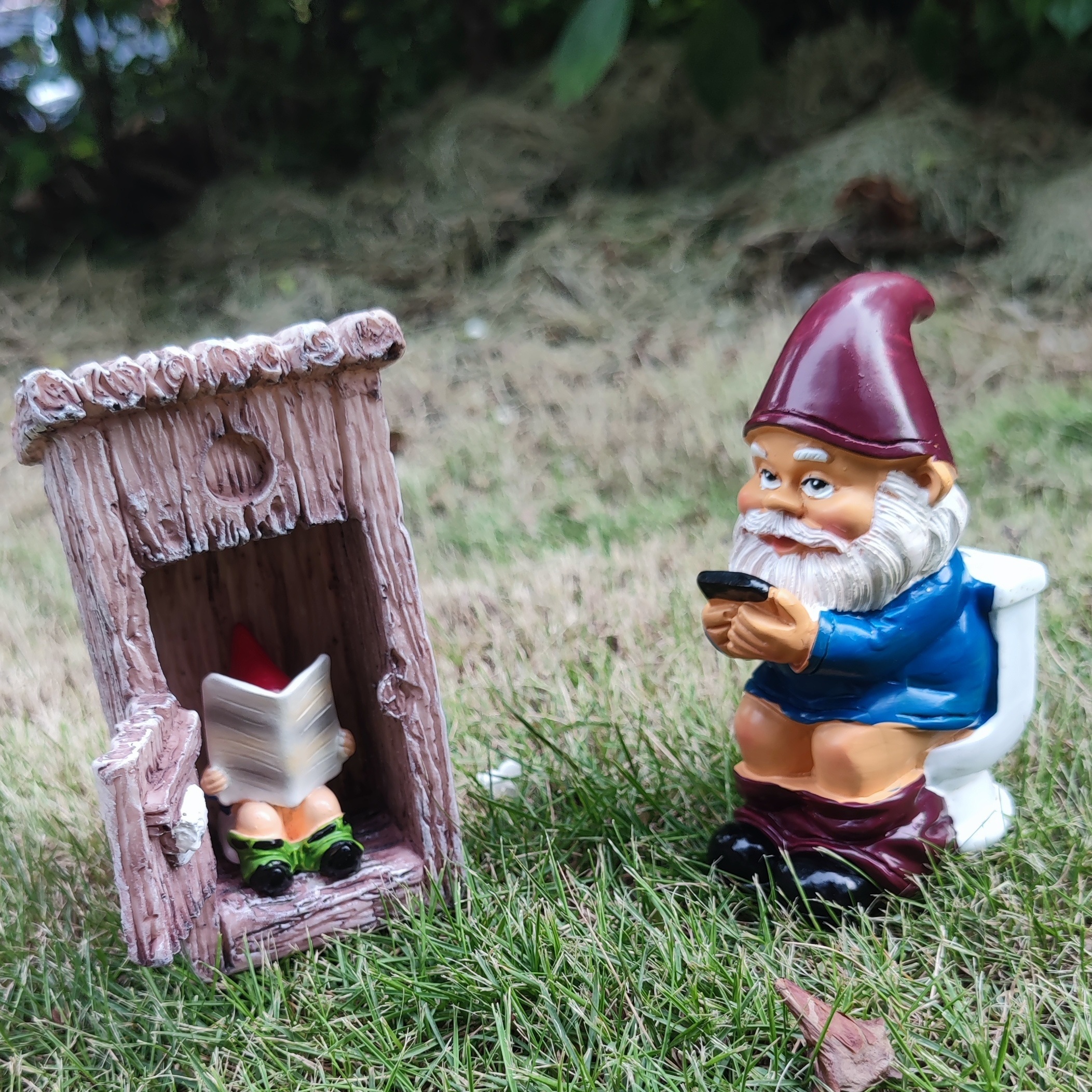 Reading Book Gnome Statue Sculpture Forgot Closing Door Resin