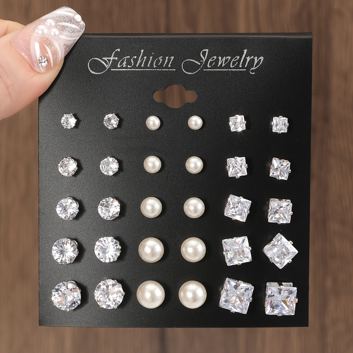 Image of Women's -looking Realistic Earrings - Minimalist Classic Round Jewelry Suitable For Daily Wear & Party, , For Special Occasions