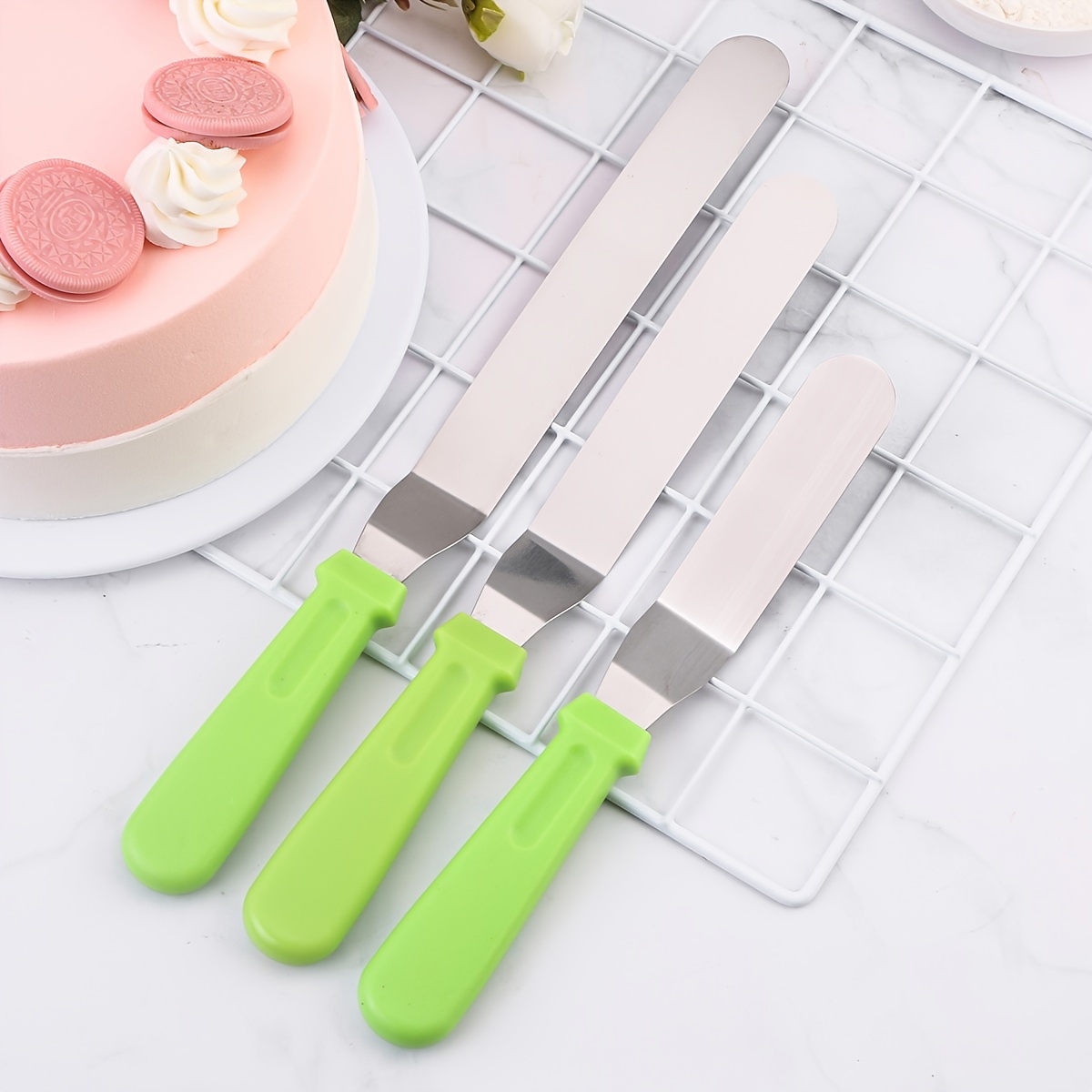 Shop for Cake Decorating Spatula Stainless Steel Butter Cake Cream Straight  Bend Spatula Spreader Scraping, Smoothing, Icing, Frosting Baking Tool  Fondant Pastry Tool (22.5 cm, Straight) at Wholesale Price on Crov.com