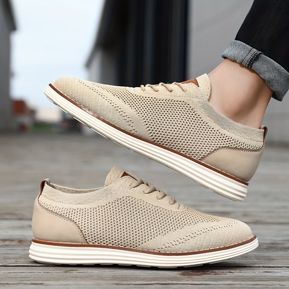 Men's Lightweight Sneakers - Athletic Shoes - Breathable Lace-ups