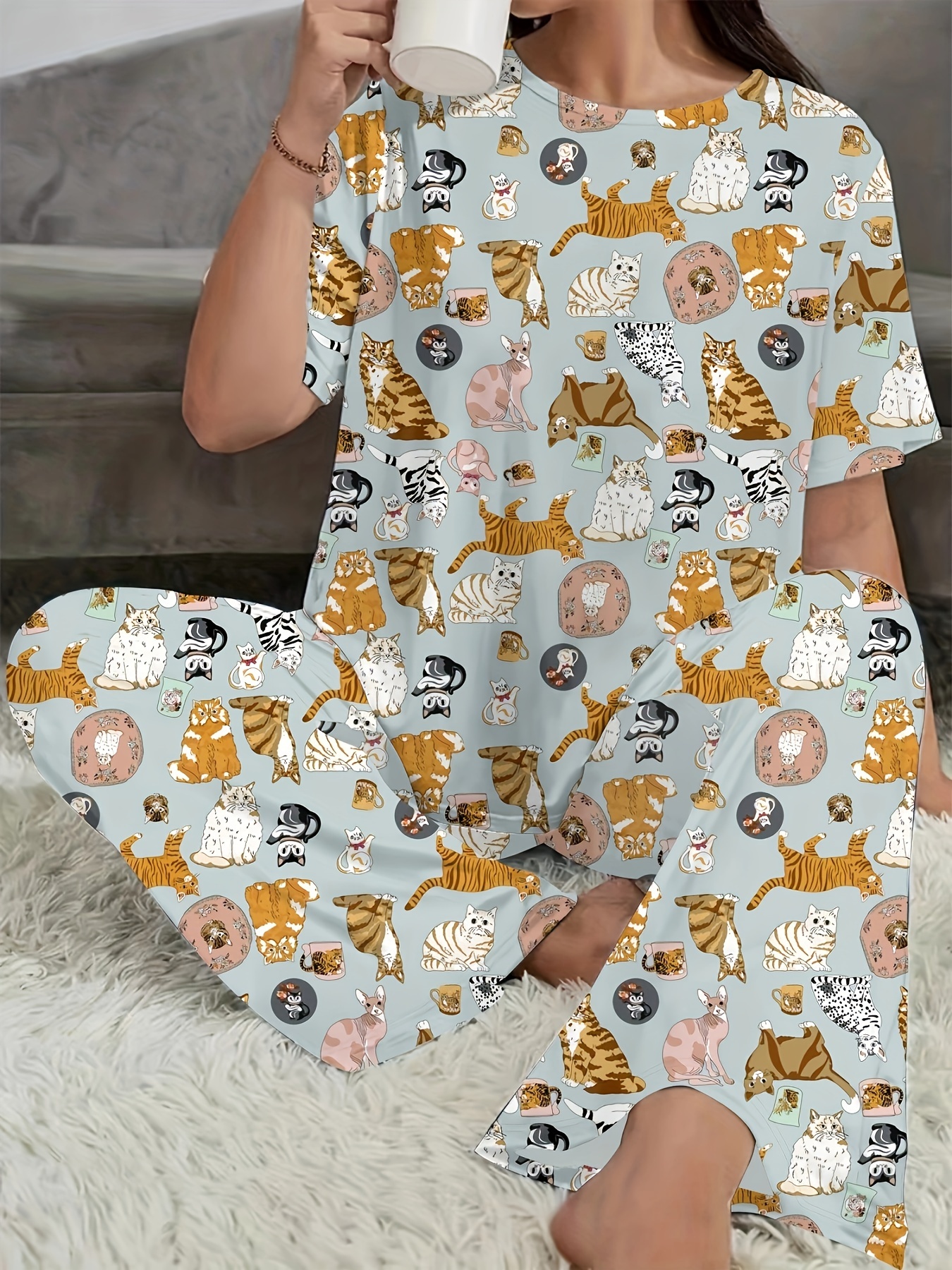 Cute Kitty Print Pajama Set, Casual Short Sleeve Crew Neck Top & Lounge  Pants, Women's Sleepwear & Loungewear