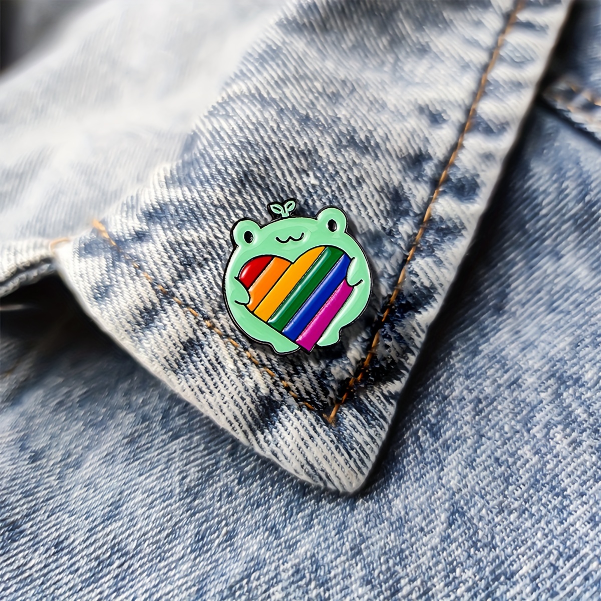 Frog Cat with the LGBT Pride Flag Enamel Pin Rainbow Brooch Jewelry Lapel  Pins Accessories Backpack