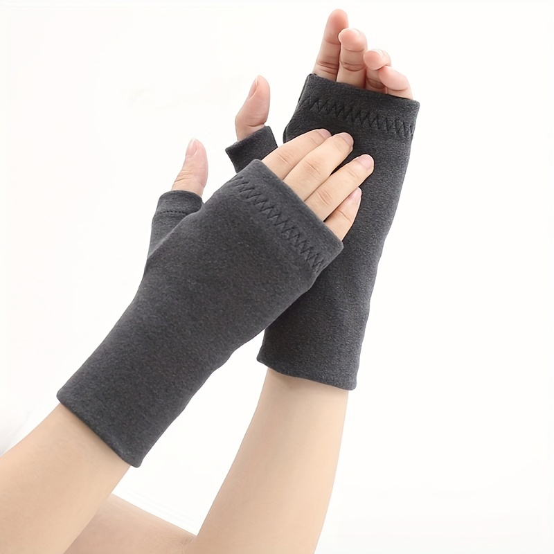 Cuatro guantes sin dedos: unisex, cómodos e ideales para el invierno, Escaparate: compras y ofertas