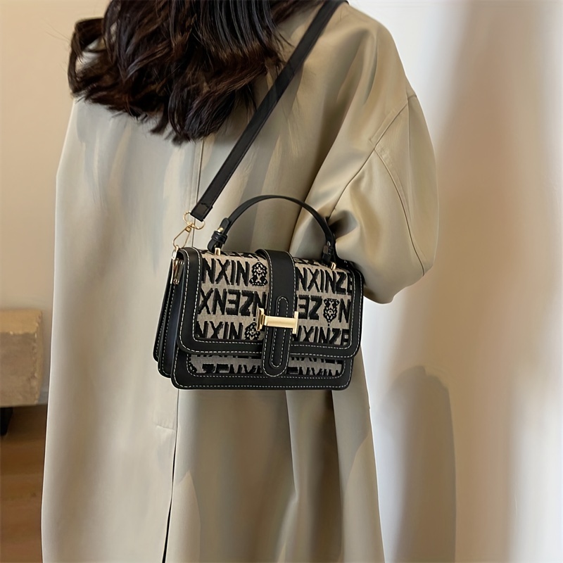 Elegant Retro Print Square Bag, Classic Flap Crossbody Bag, Women's Daily  Use Purse - Temu Switzerland