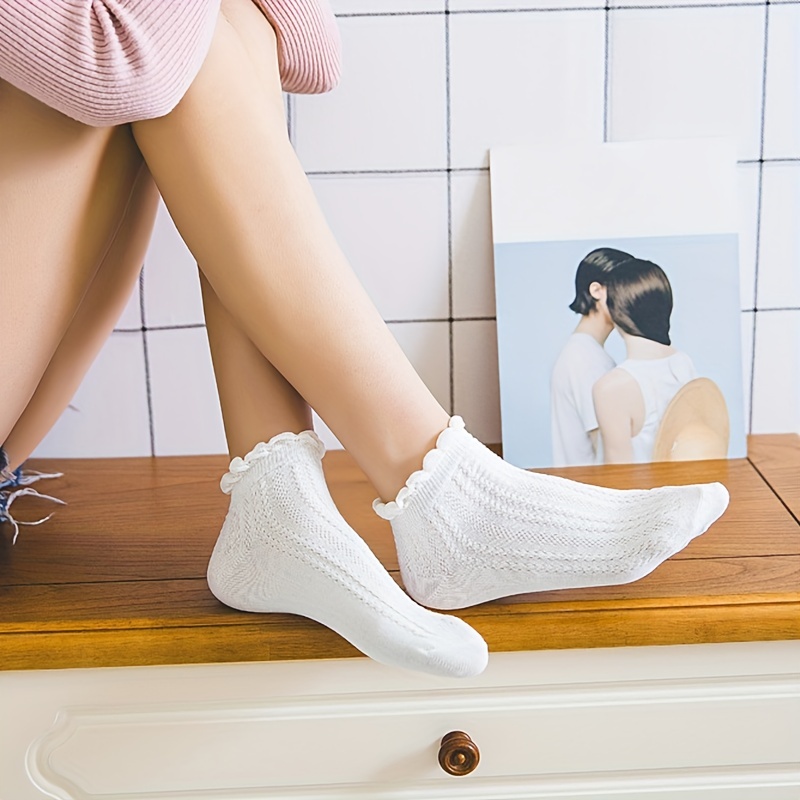 Cute Ruffle Ankle Socks for Women - Soft Cotton Knit Lettuce Low Cut Frilly  Crew Socks