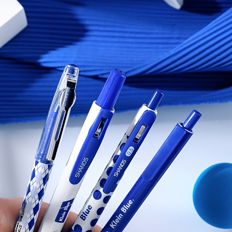 Il kit di penne gel blu Klein da 4 pezzi contiene 2 penne gel a pressione