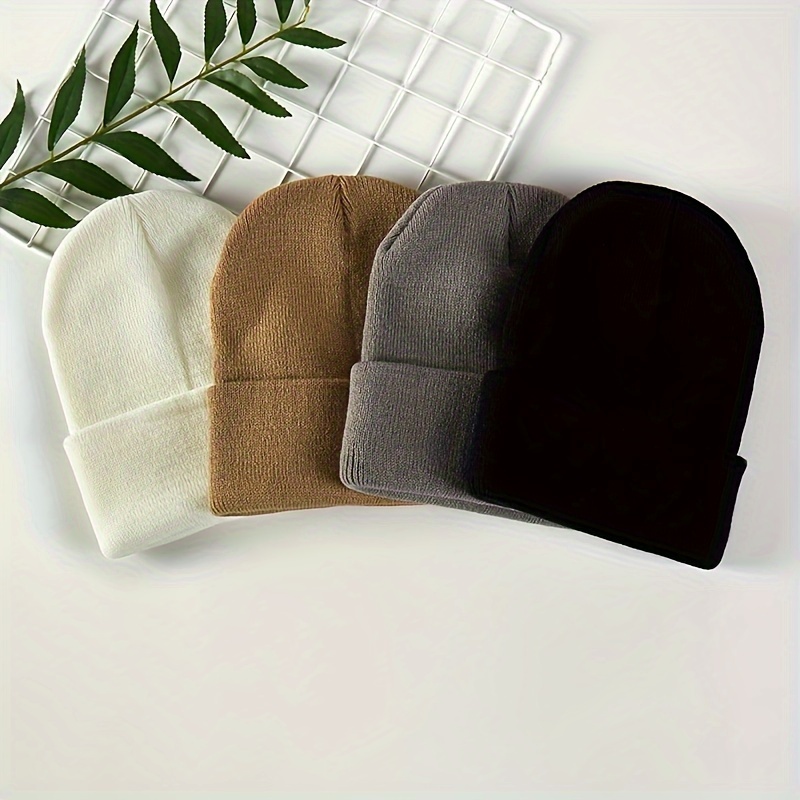 

4pcs Men's Solid Color Basic Windproof And Warm Knitted Hats, Suitable For Wearing Outdoors In Autumn And Winter