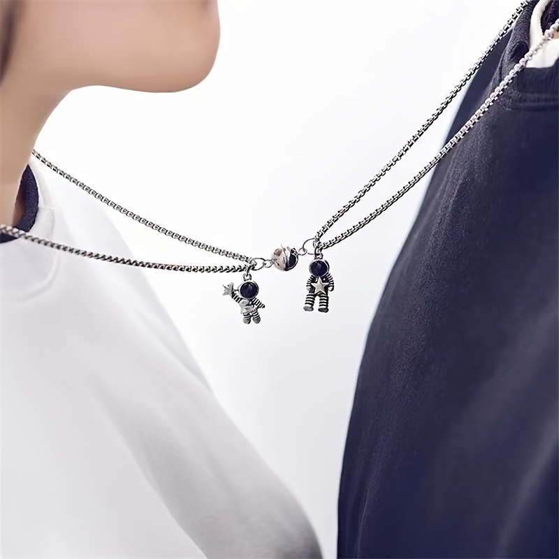 attractive couple necklace