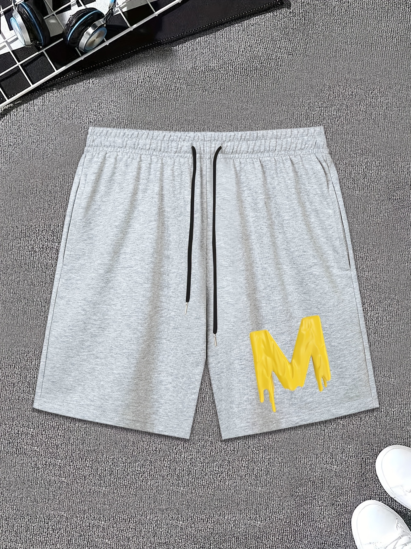 Who wears short shorts? Wolverines wear short shorts 