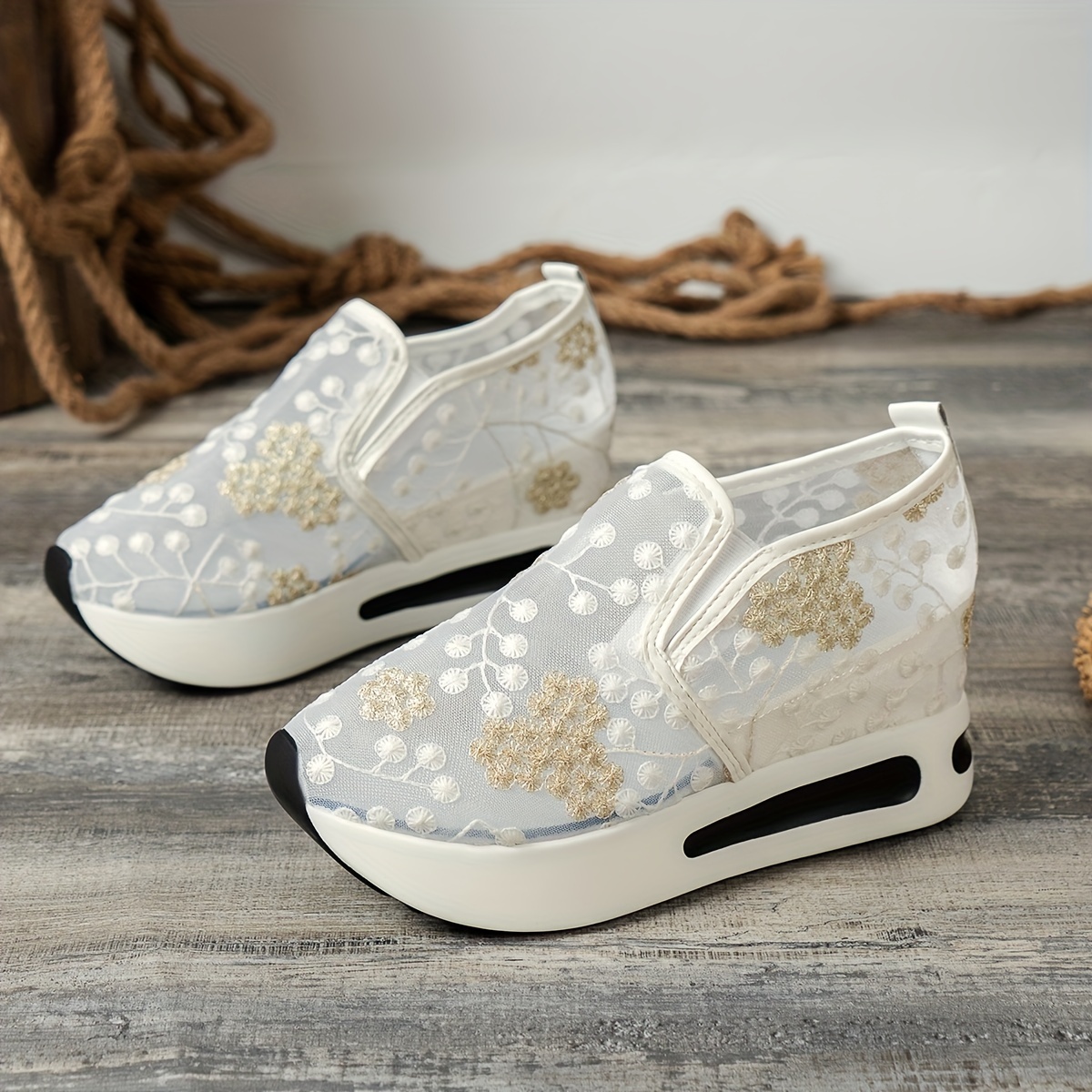  Sudnghyto Platform Sneakers for Women Floral Lace