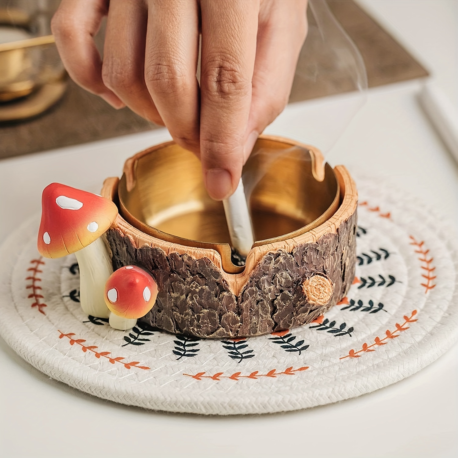 1pc, Ashtray, Cute Mushroom Ashtray With Stainless Steel Tray For Cigarette, Natural Resin Ash Tray For Indoor Or Outdoor Use, Ash Holder For Home And Garden Decor, Smoking Accessaries, Chrismas Gifts, Halloween Gifts