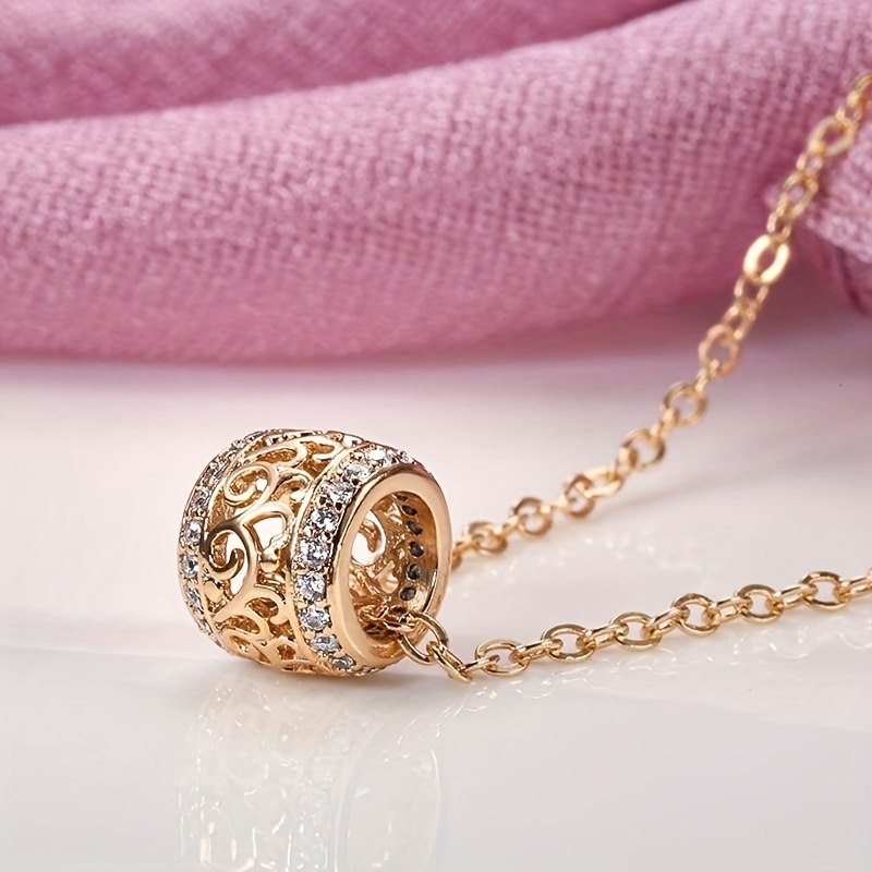 Image of Exquisitely Carved Hollow Round Necklace Bridal Wedding Jewelry