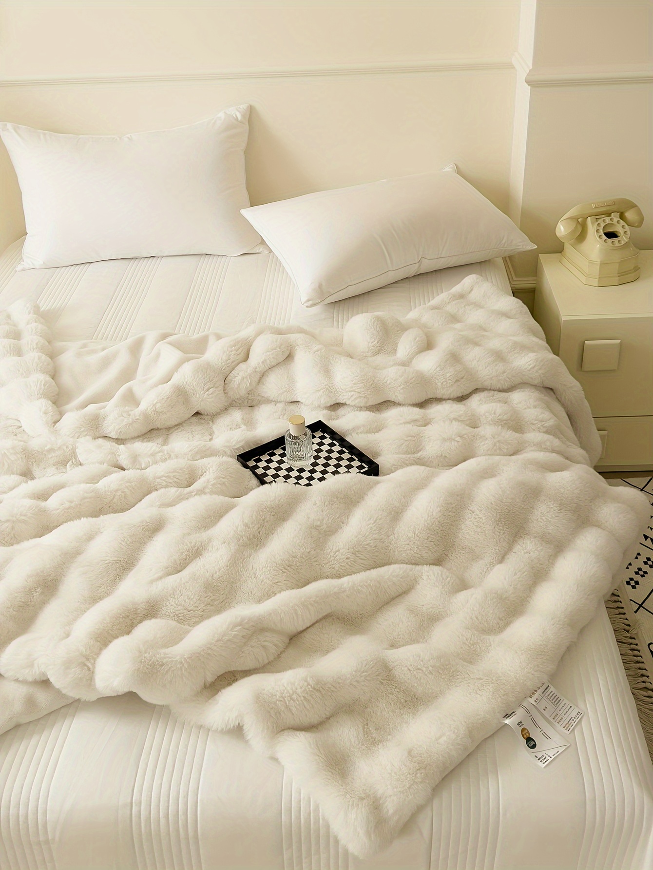 1pc solid color polyester thickened blanket   rabbit short plush blanket bed blanket multi purpose gift blanket for   details 9