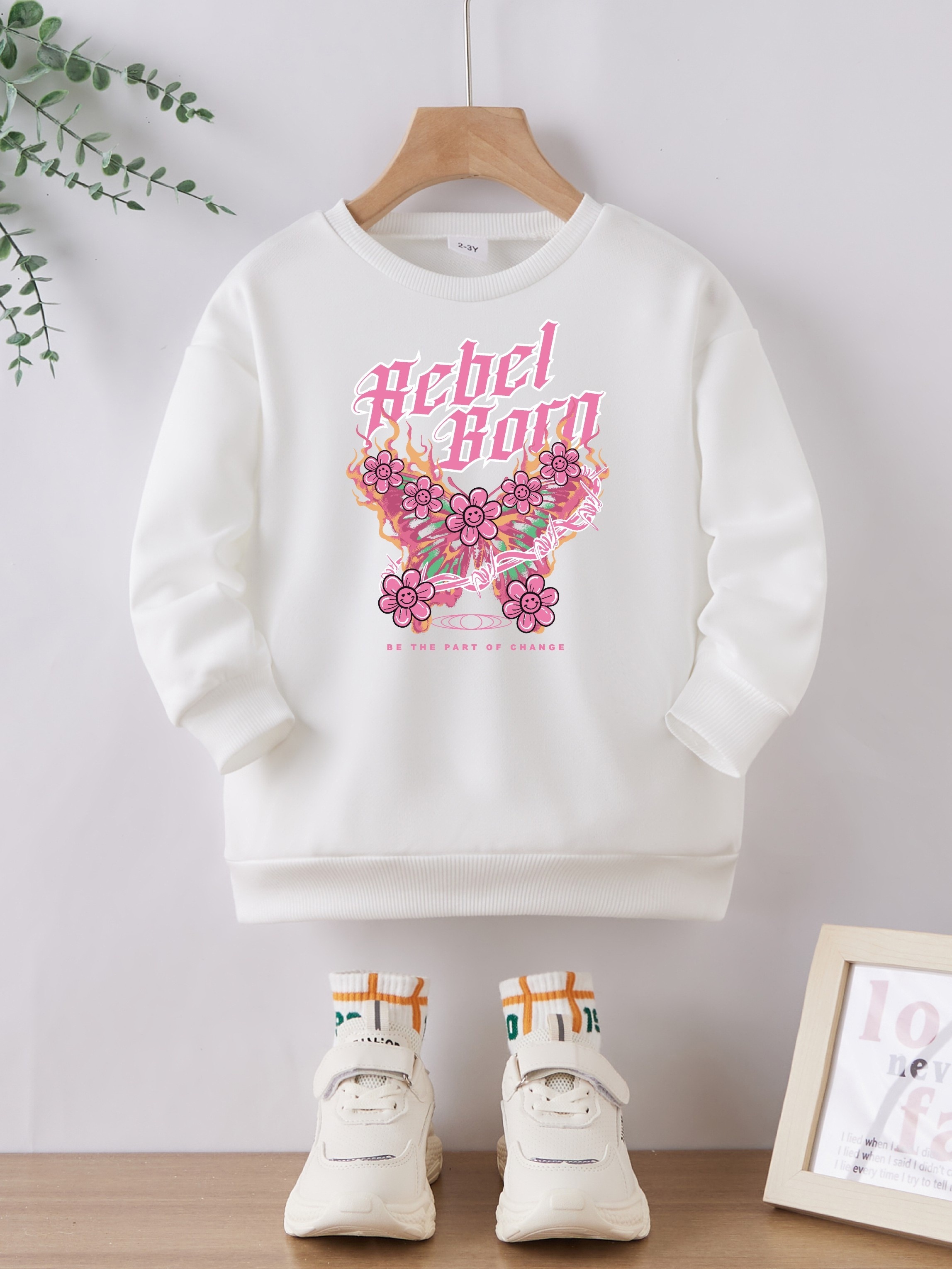 Butterfly Print Trendy Sweatshirt, Kid's Casual Graphic Design