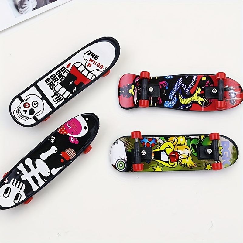TIME4DEALS Fingerboard Mini Finger Skateboards Toys 12PCS Professional  Finger Boards Set Creative Fingertips Movement, Mini Skateboard Starter Kit